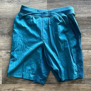 Lululemon THE lined shorts 9”